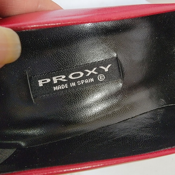 VTG PROXY Made in Spain Red Pointed Toe Pump Shoes Sz 9.5 Leather Bow Accent - Picture 10 of 12